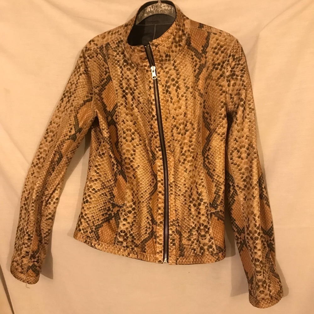 Faux Leather Reversible Snake Skin and Black with White Stitching - Picture 5 of 5